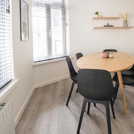 Etage 2 - Appartement In Centrum, 300M Van Zee En Gratis Parking Ostend Exterior photo